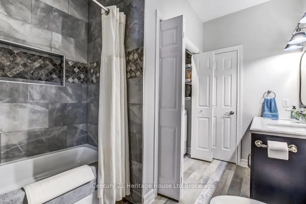707 Southwood Way, #2
