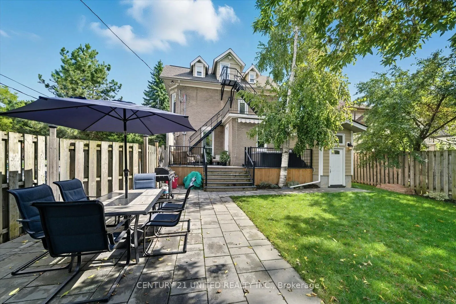 559 Downie Street