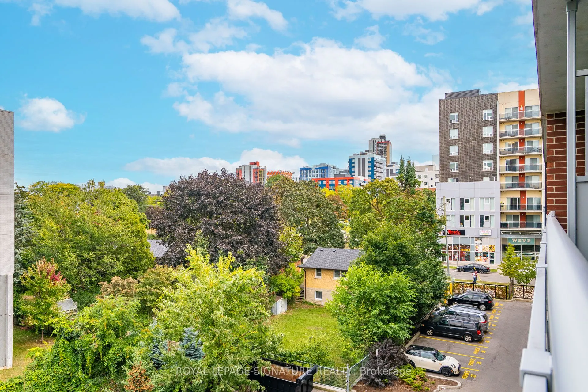 308 Lester Street, #406