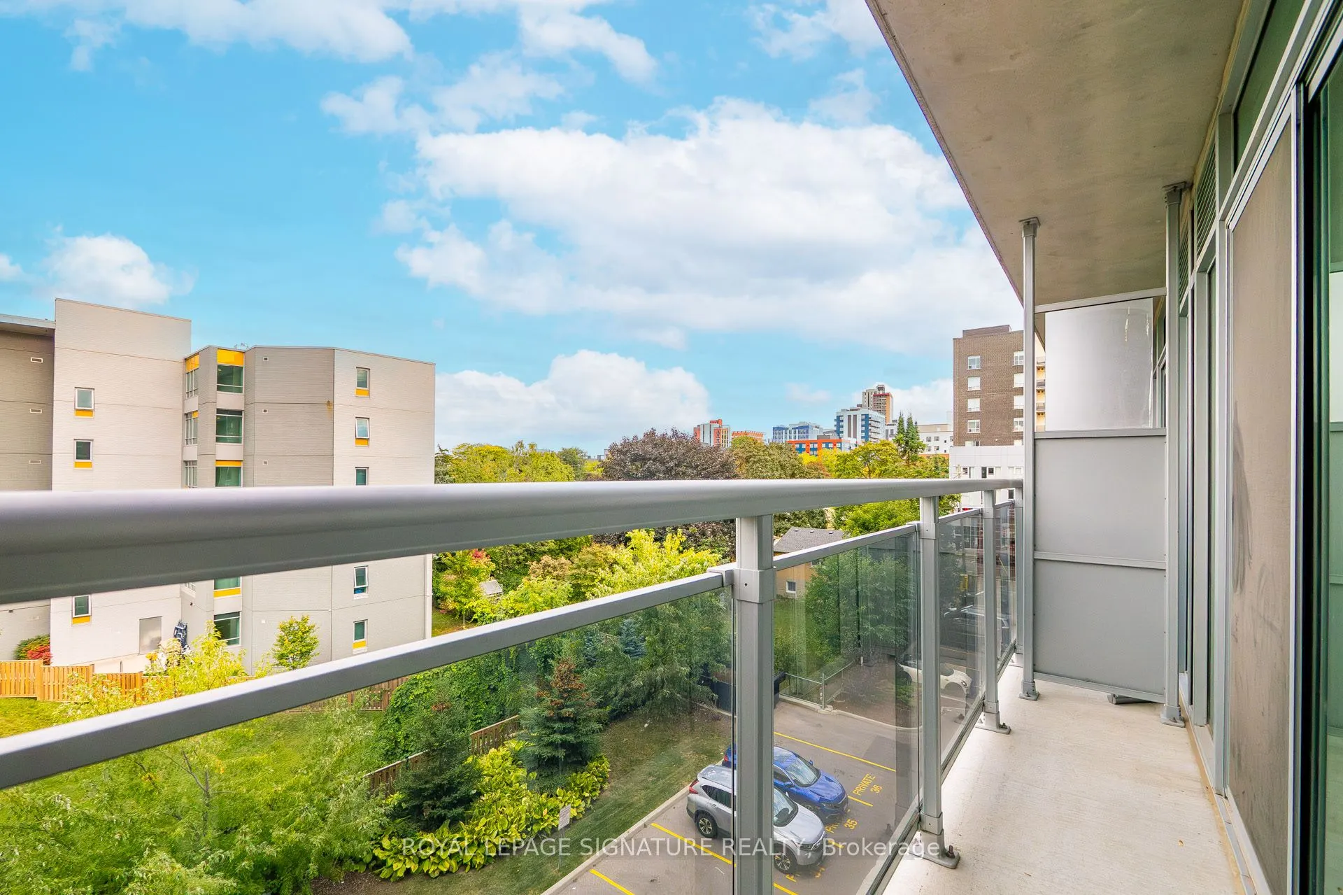 308 Lester Street, #406