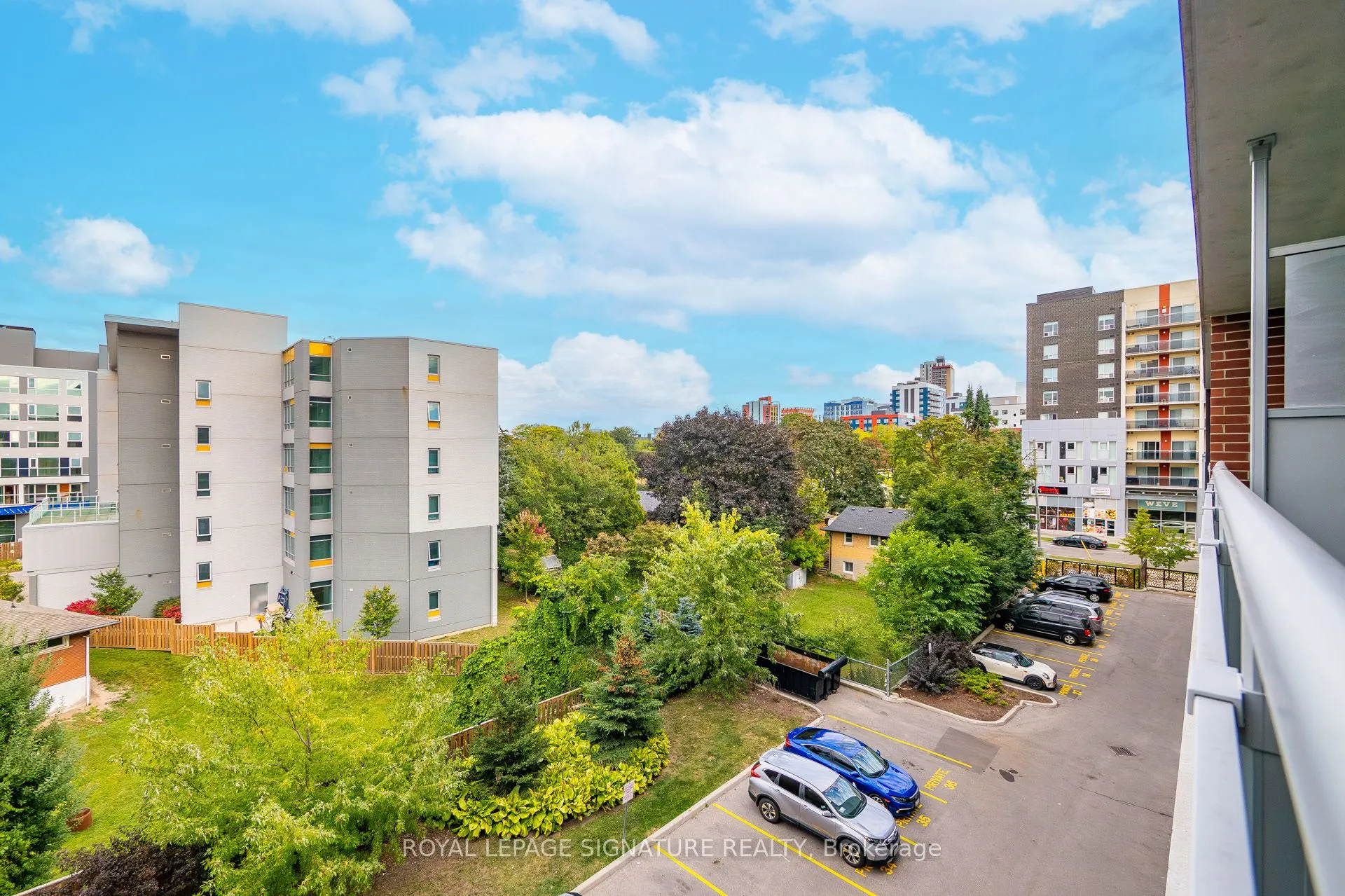 308 Lester Street, #406
