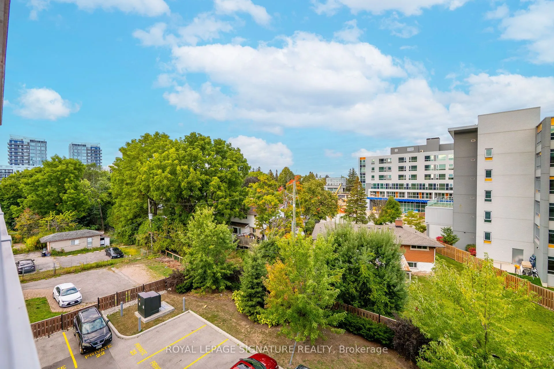 308 Lester Street, #406