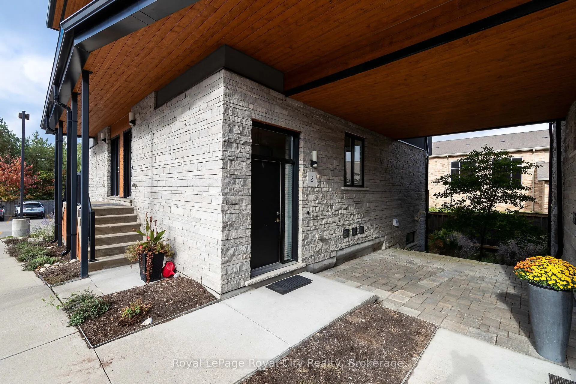 32 Arkell Road, #2