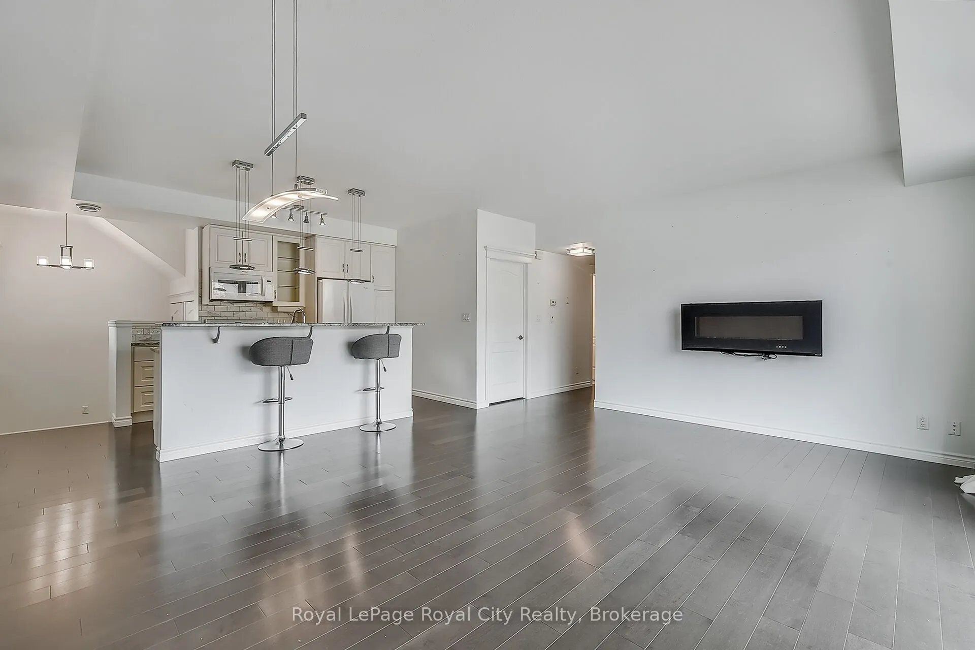 32 Arkell Road, #2
