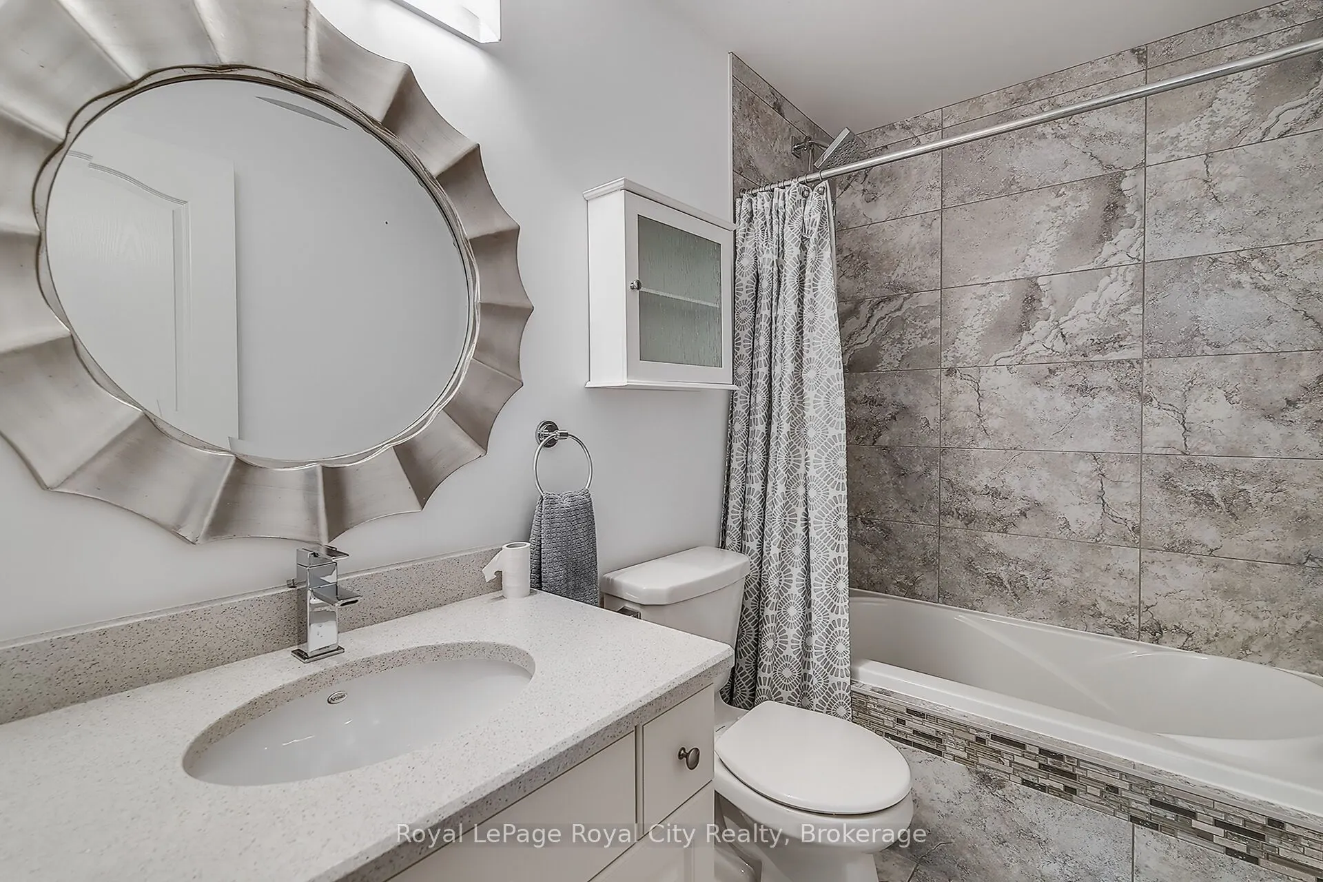 32 Arkell Road, #2