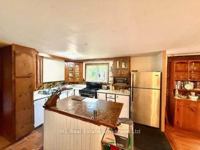 1017 North Shore Road