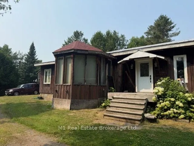 1017 North Shore Road
