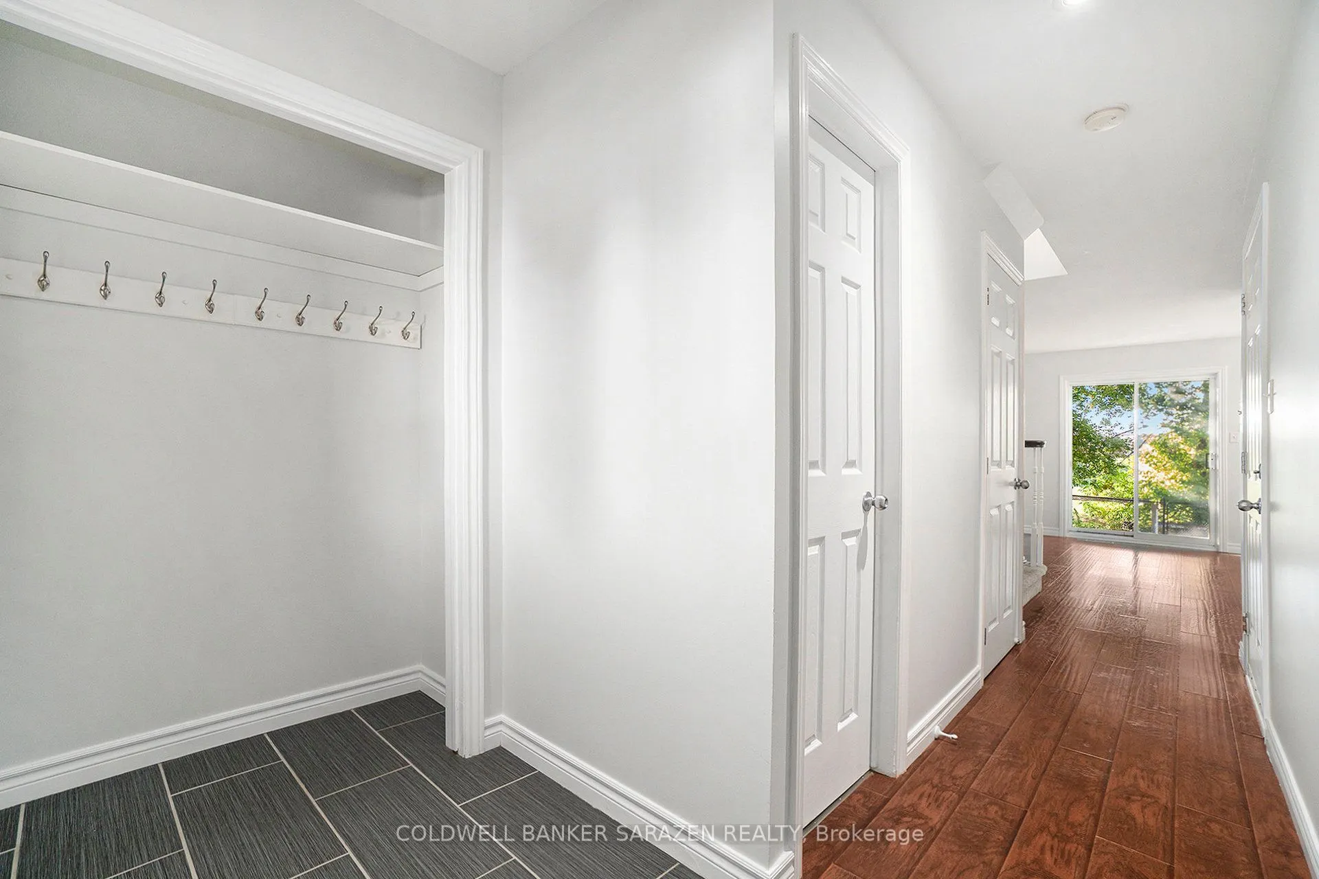 324 Fairbrooke Court