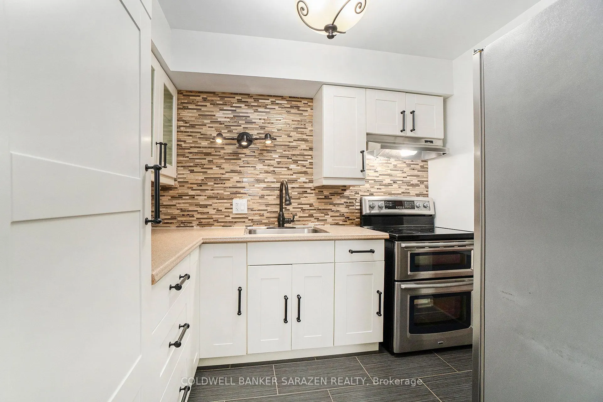 324 Fairbrooke Court