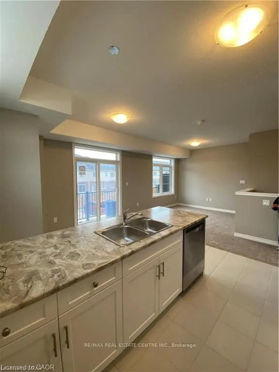 214 Wheat Lane, #107