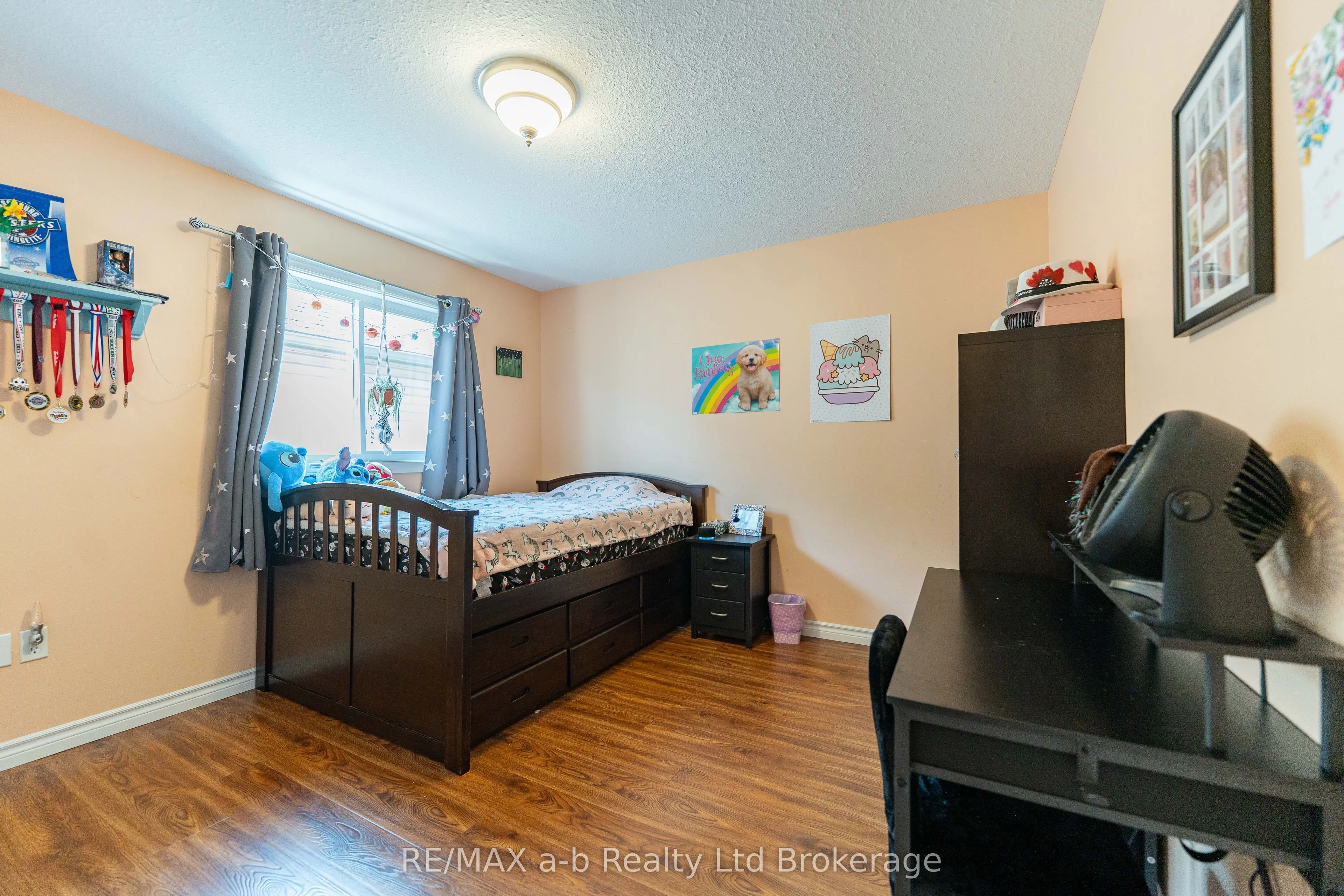 9 Langrell Avenue