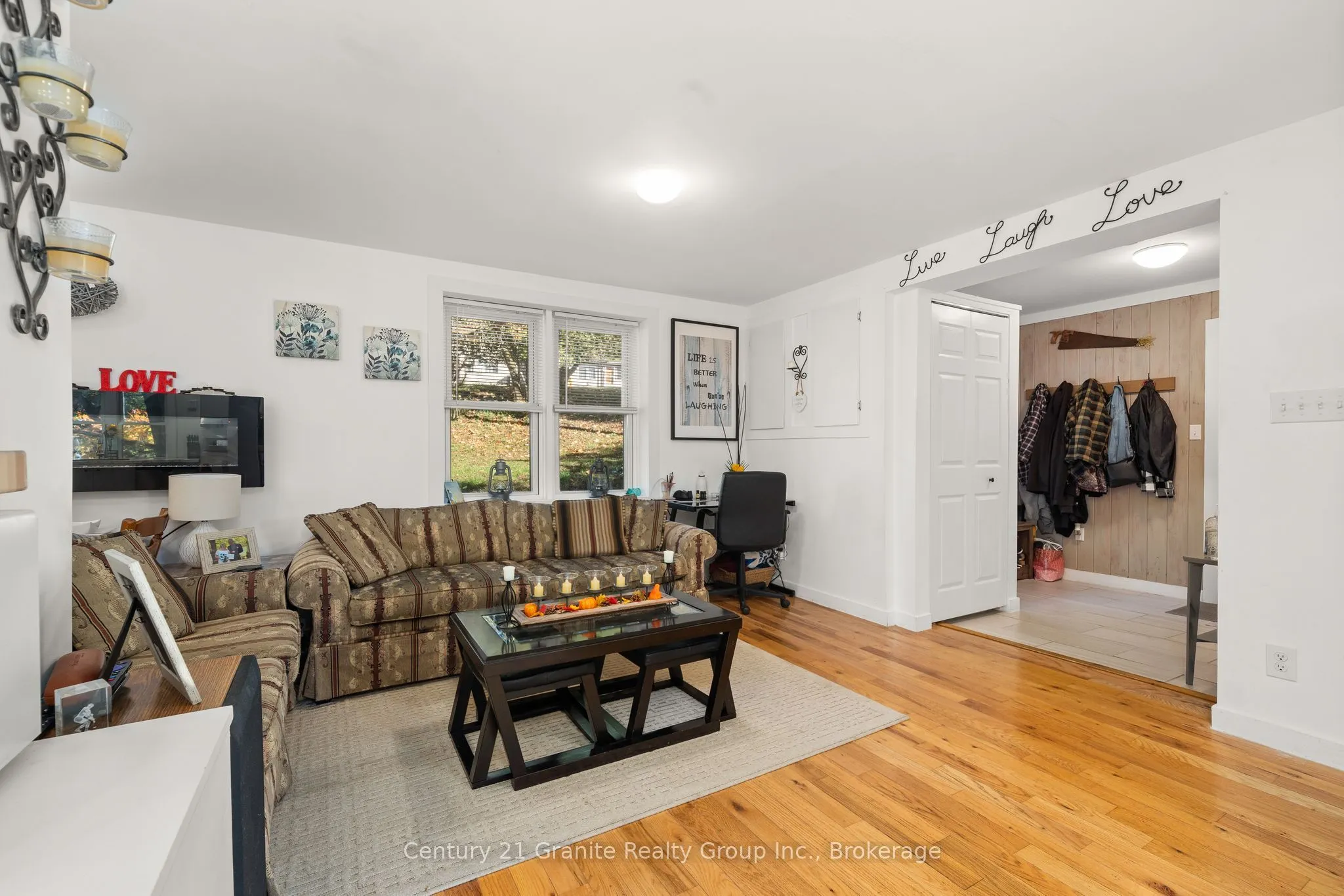91 Pine Avenue
