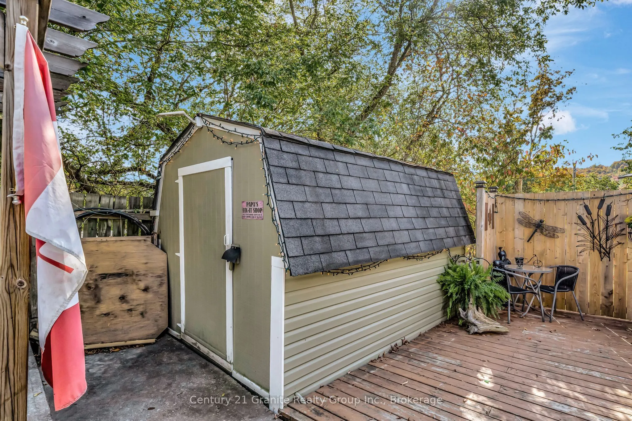 91 Pine Avenue
