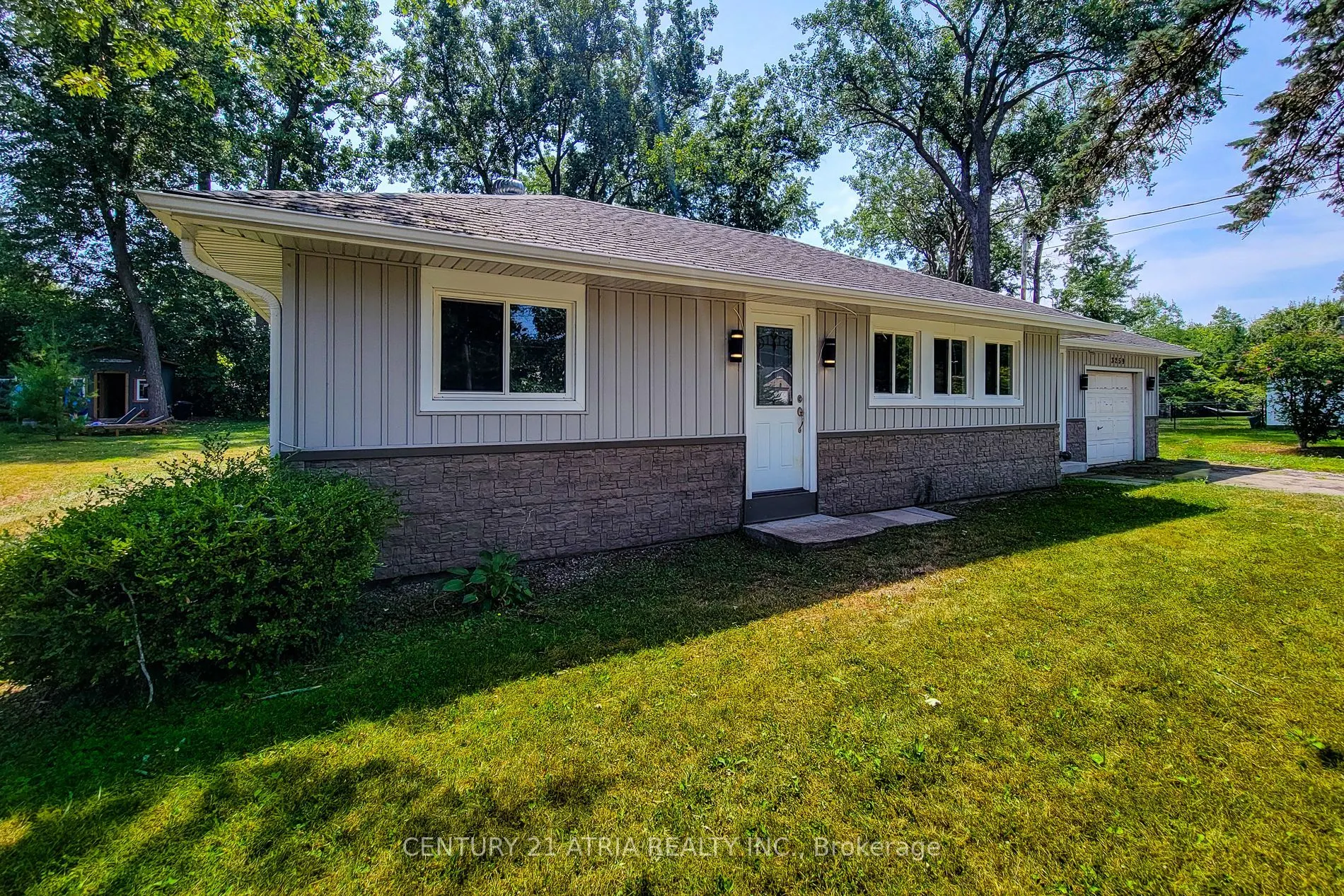 3259 Poplar Avenue