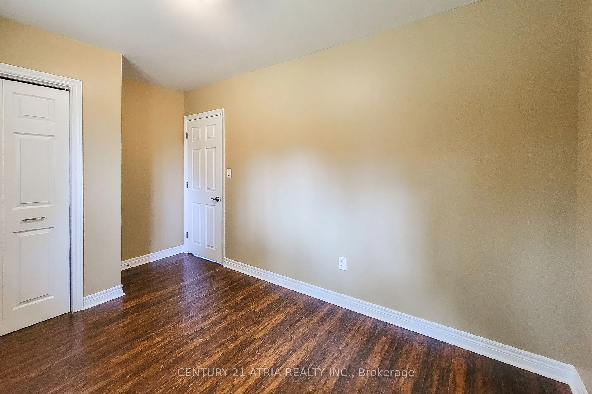 3259 Poplar Avenue