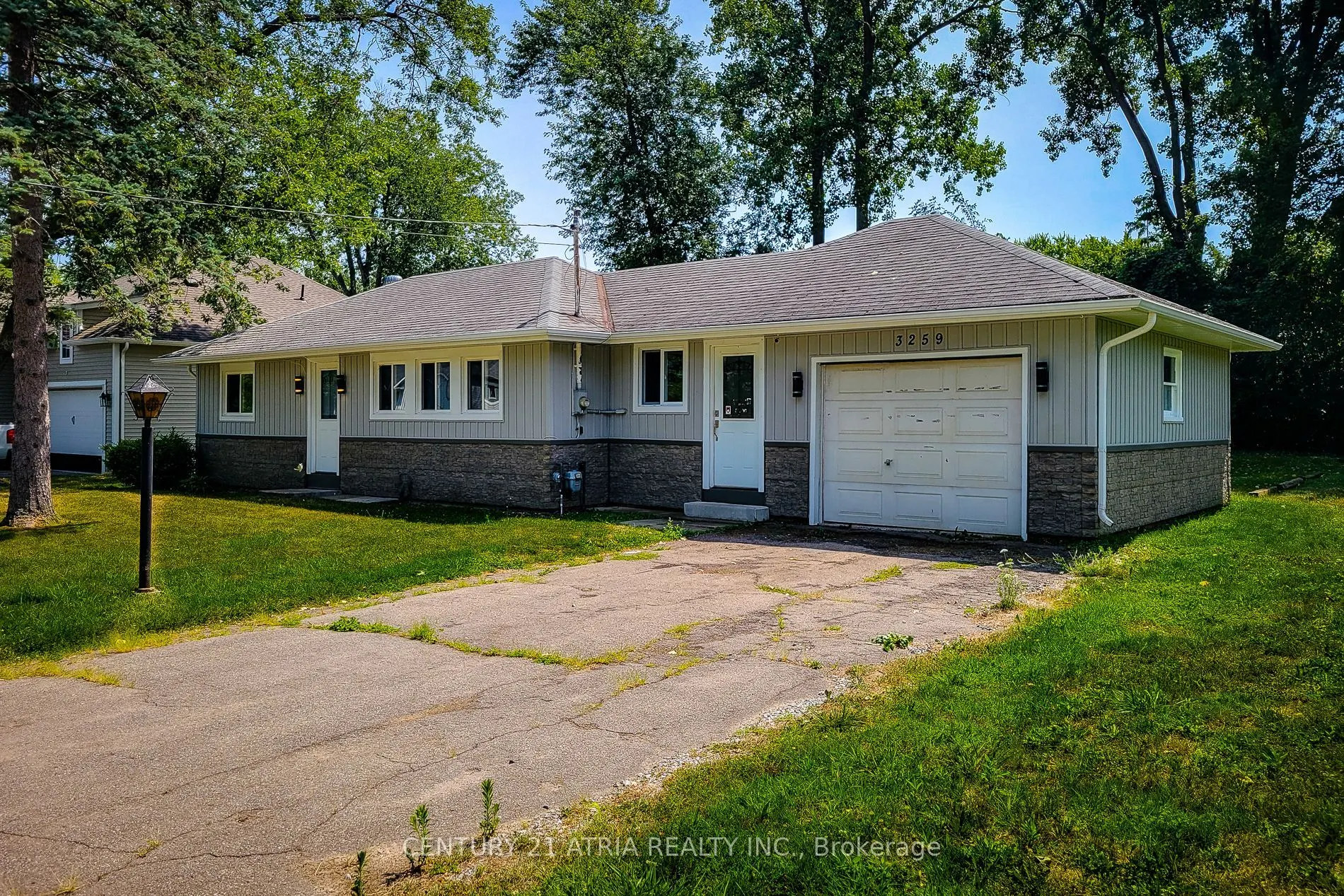 3259 Poplar Avenue