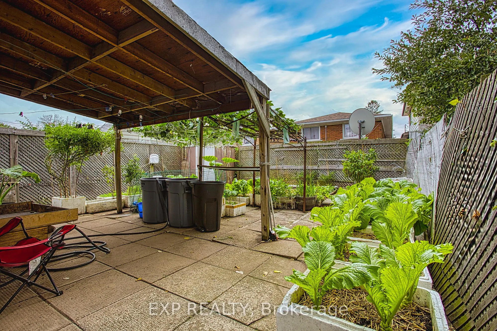 488 Barton Street E