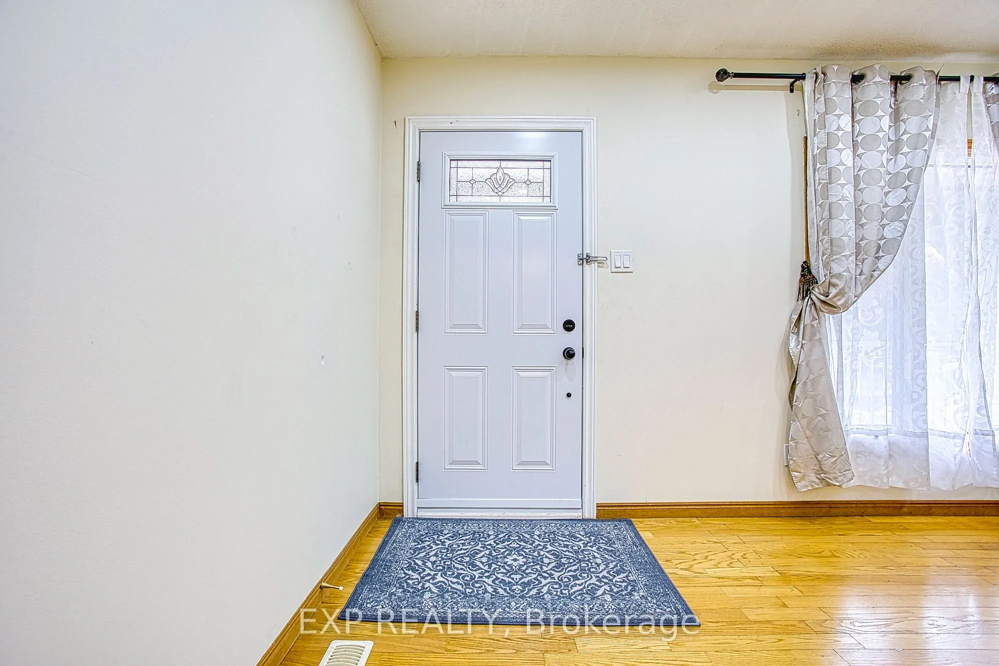 488 Barton Street E