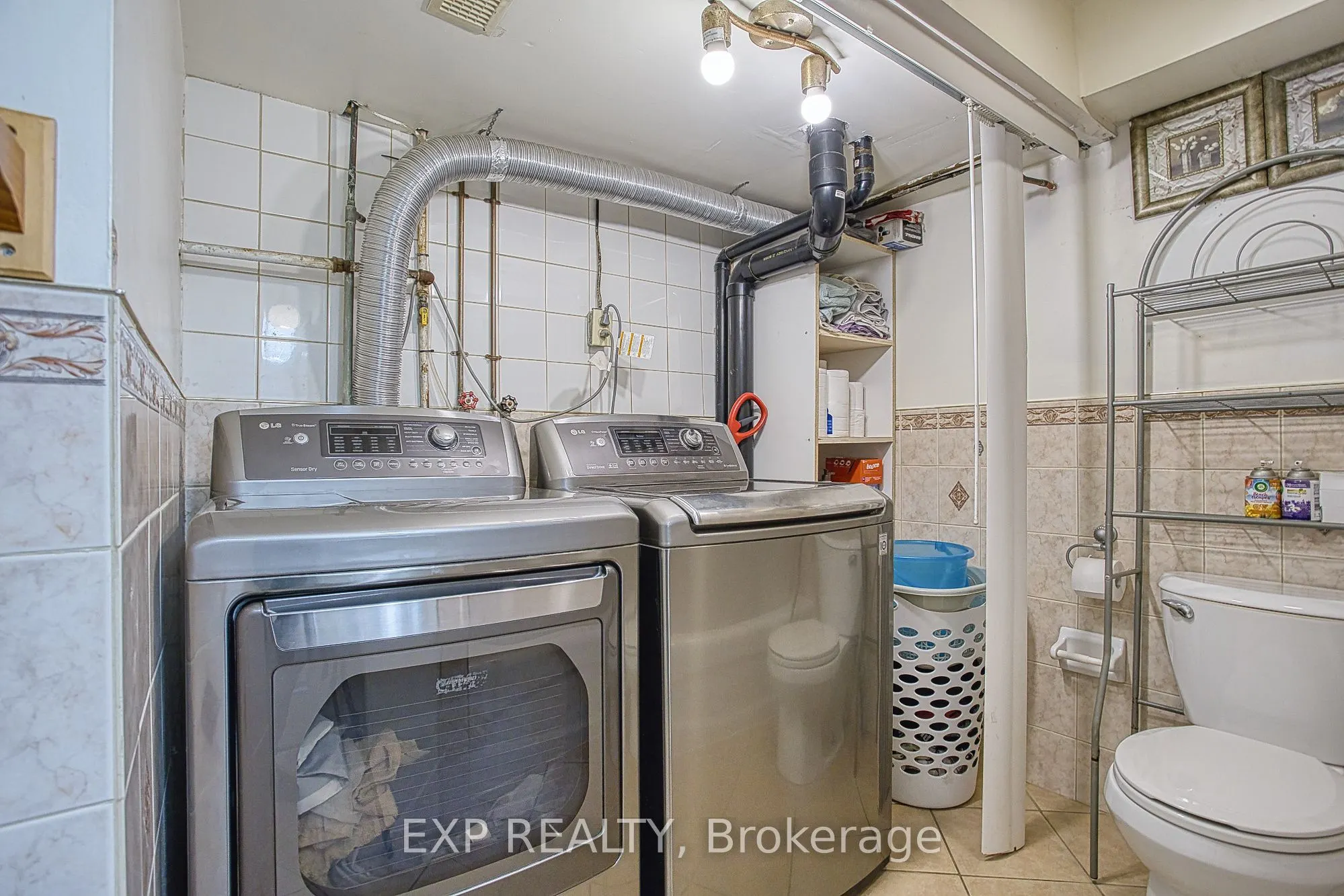488 Barton Street E