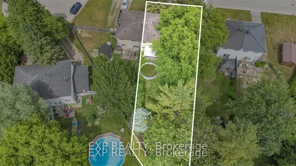 983 MacKenzie Road