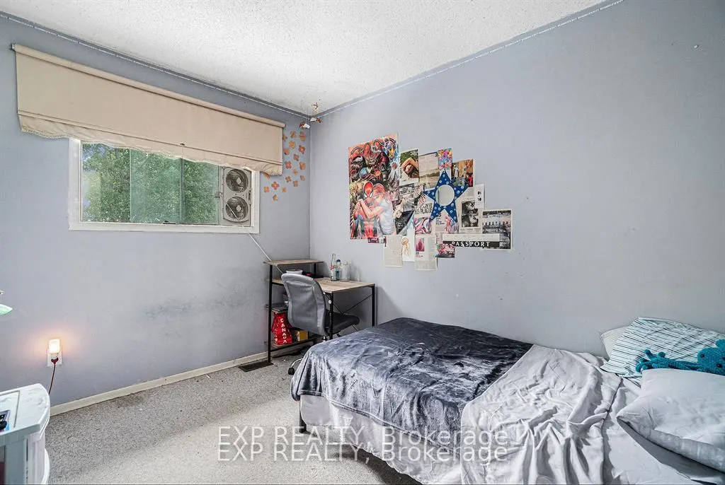 983 MacKenzie Road