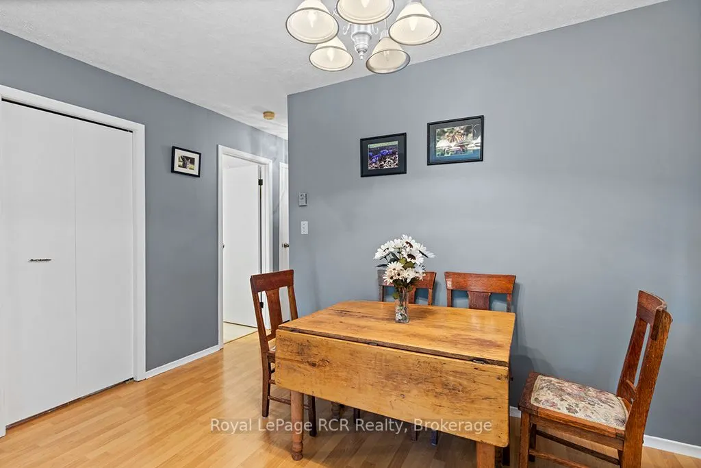 1118 6th Avenue W