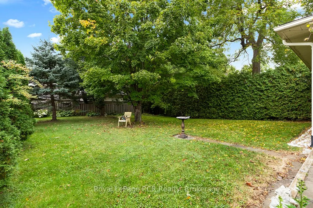 1118 6th Avenue W
