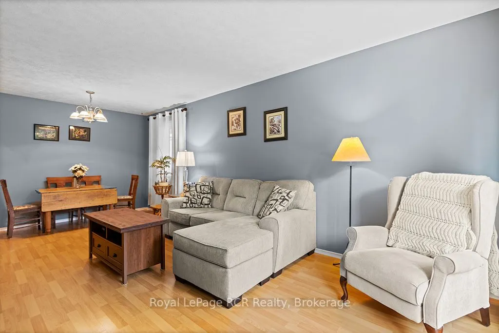 1118 6th Avenue W
