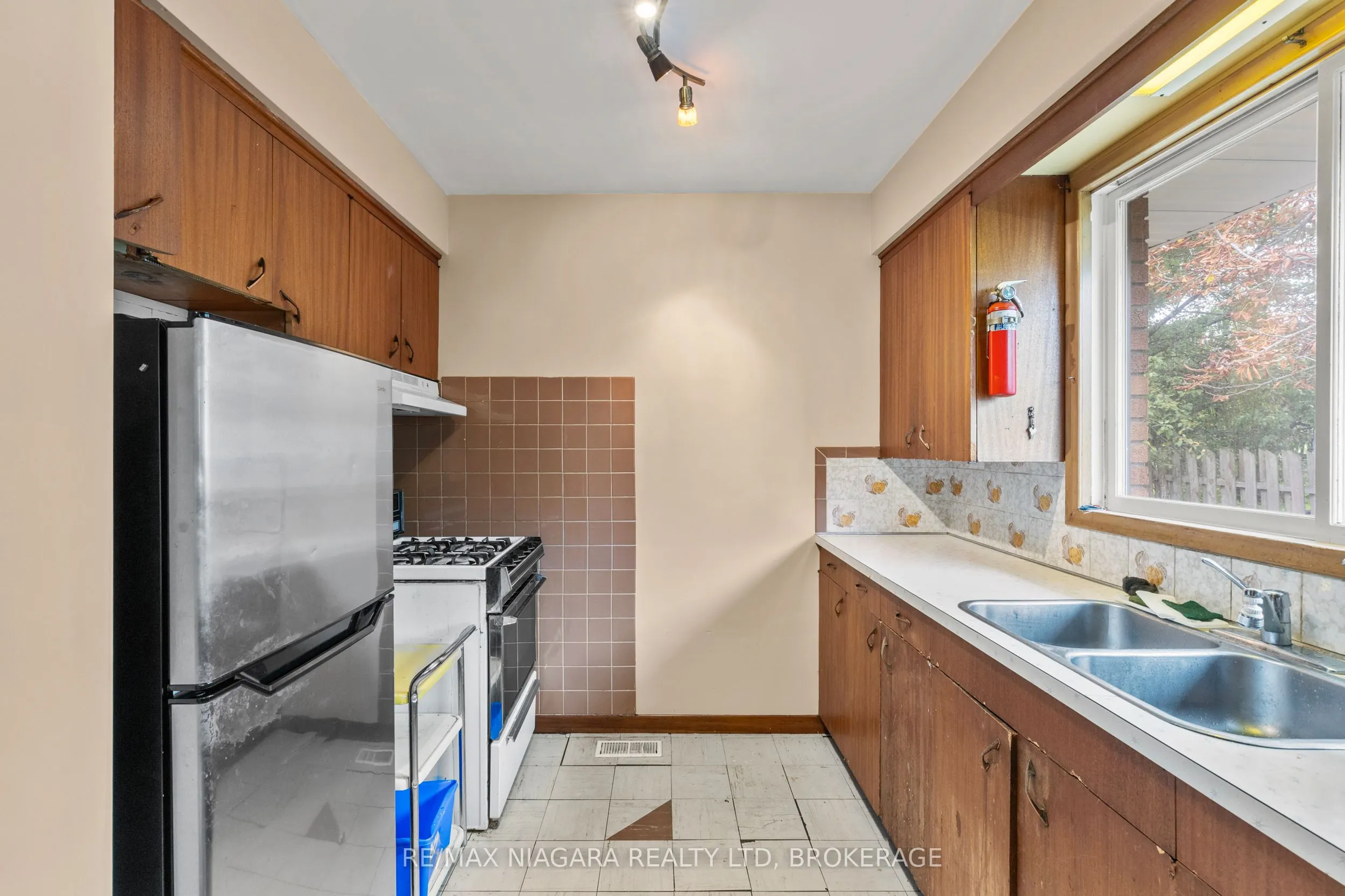 6611 Margaret Street