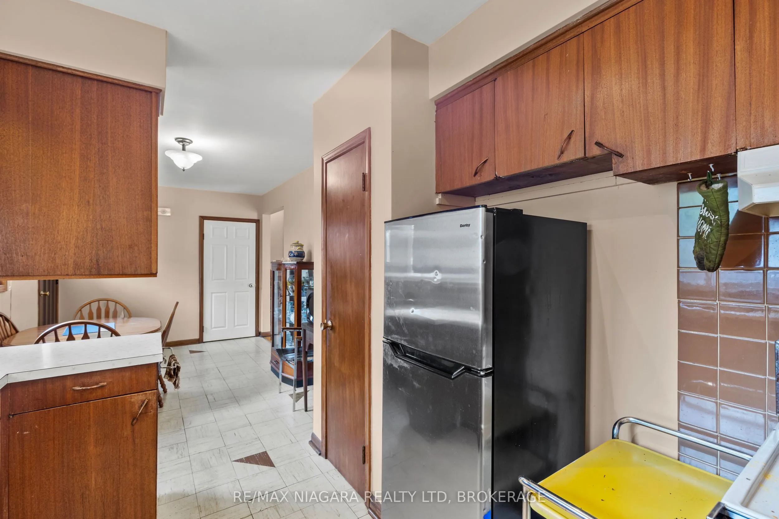 6611 Margaret Street