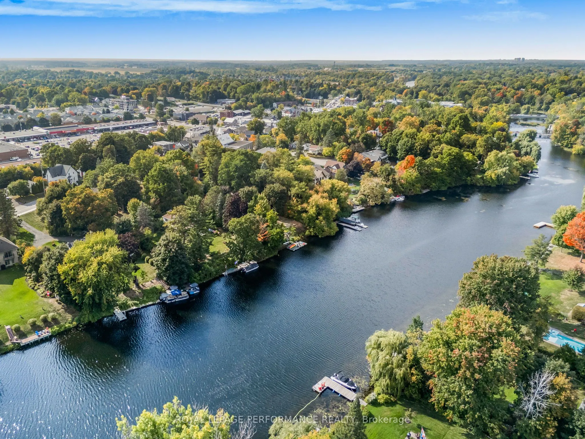 5583 Manotick Main Street