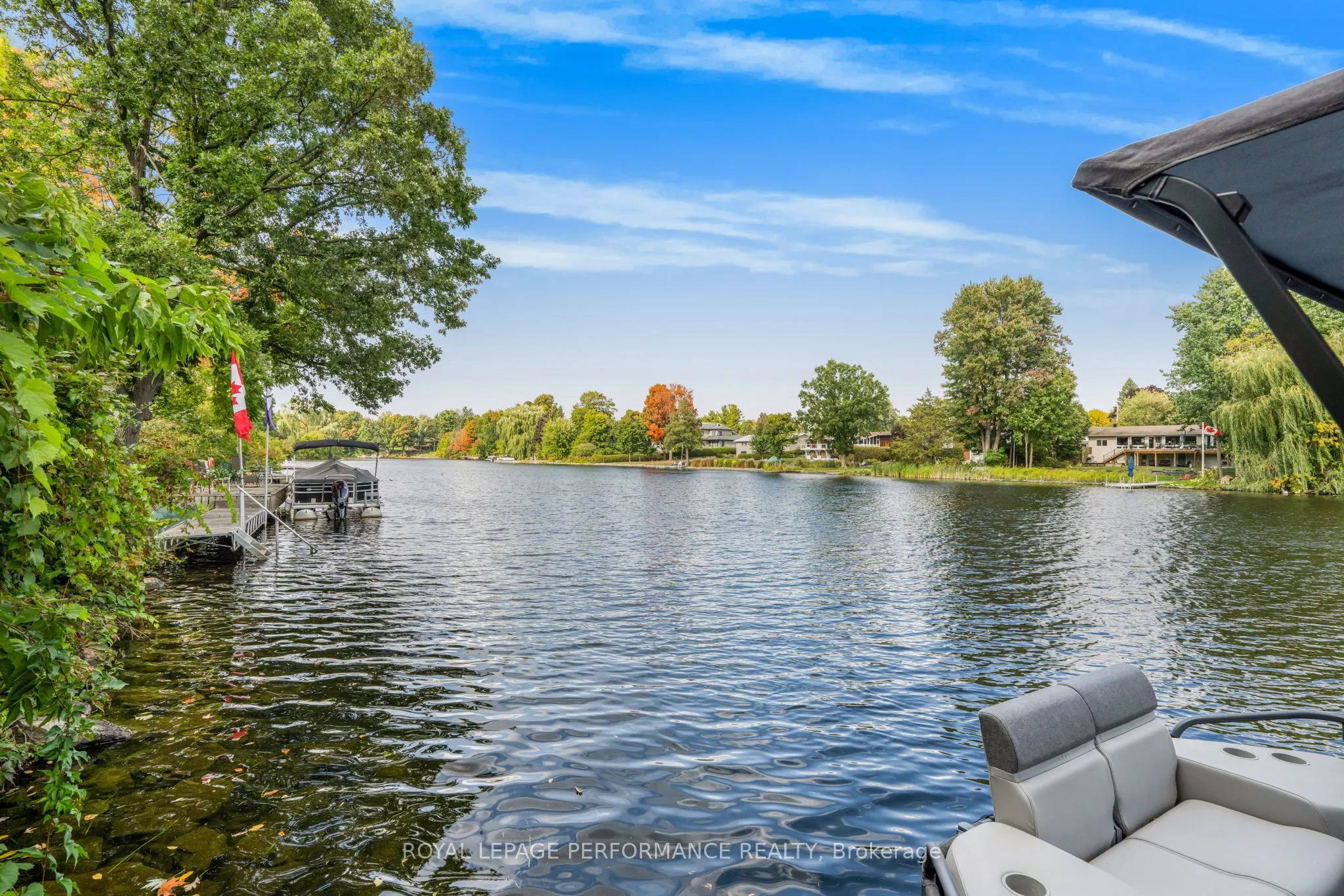5583 Manotick Main Street