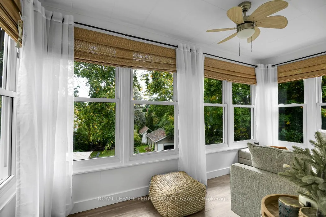 5583 Manotick Main Street
