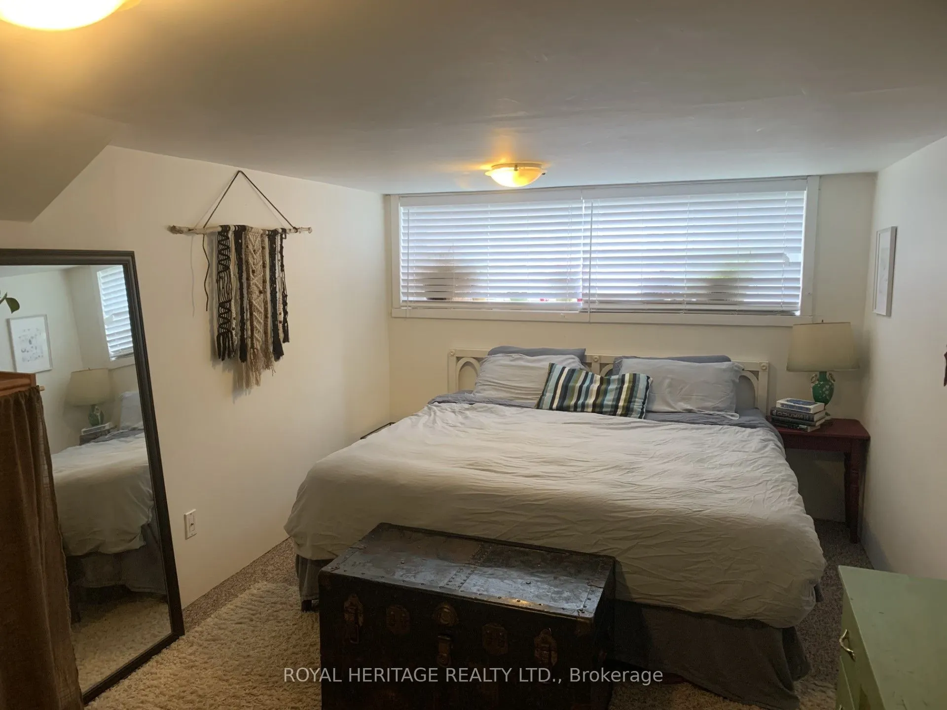 276 Parkhill Road W