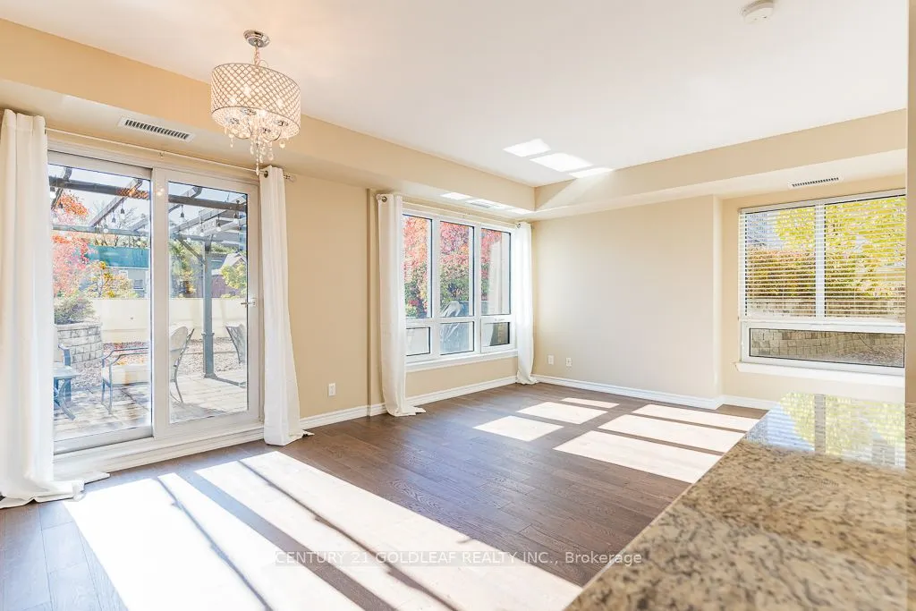 234 Rideau Street, #208