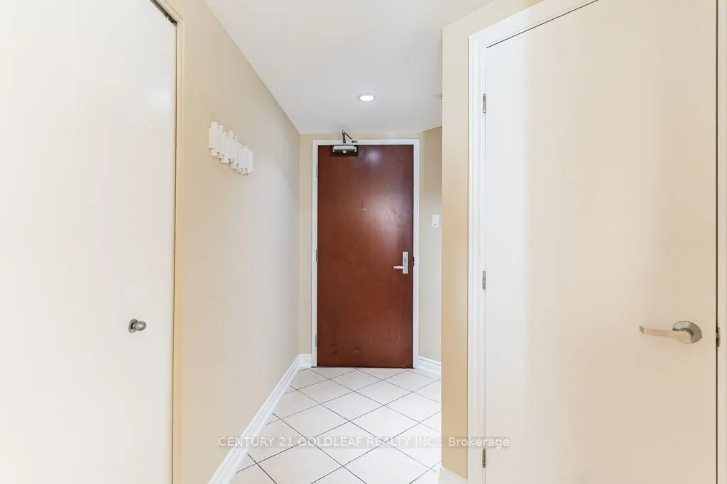 234 Rideau Street, #208