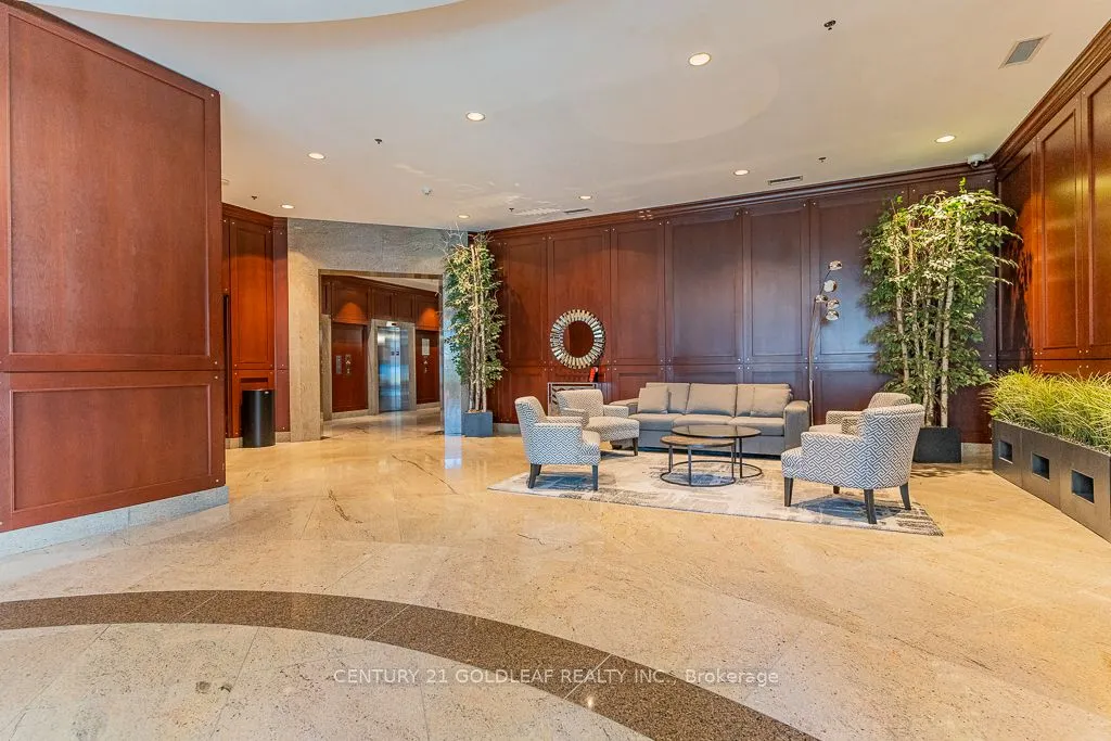 234 Rideau Street, #208