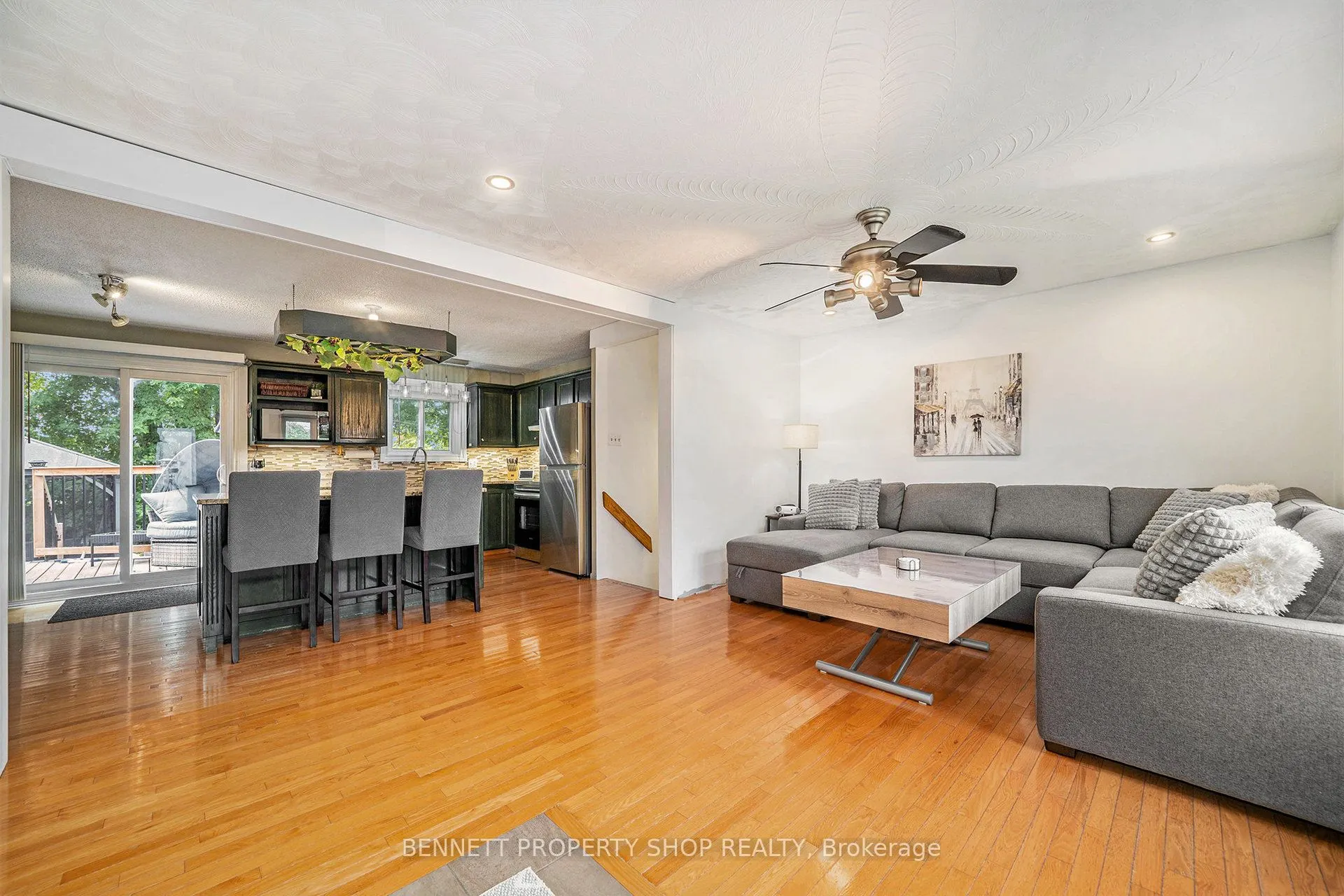 15 Maisonneuve Street