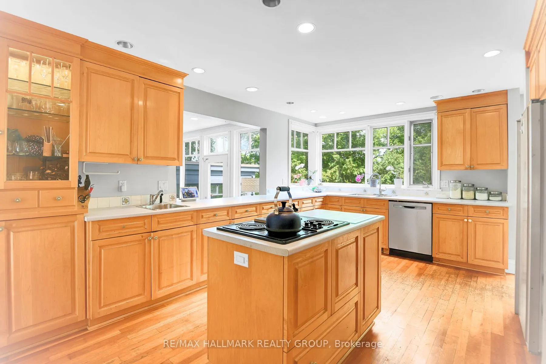 23 DAVIDSON Drive