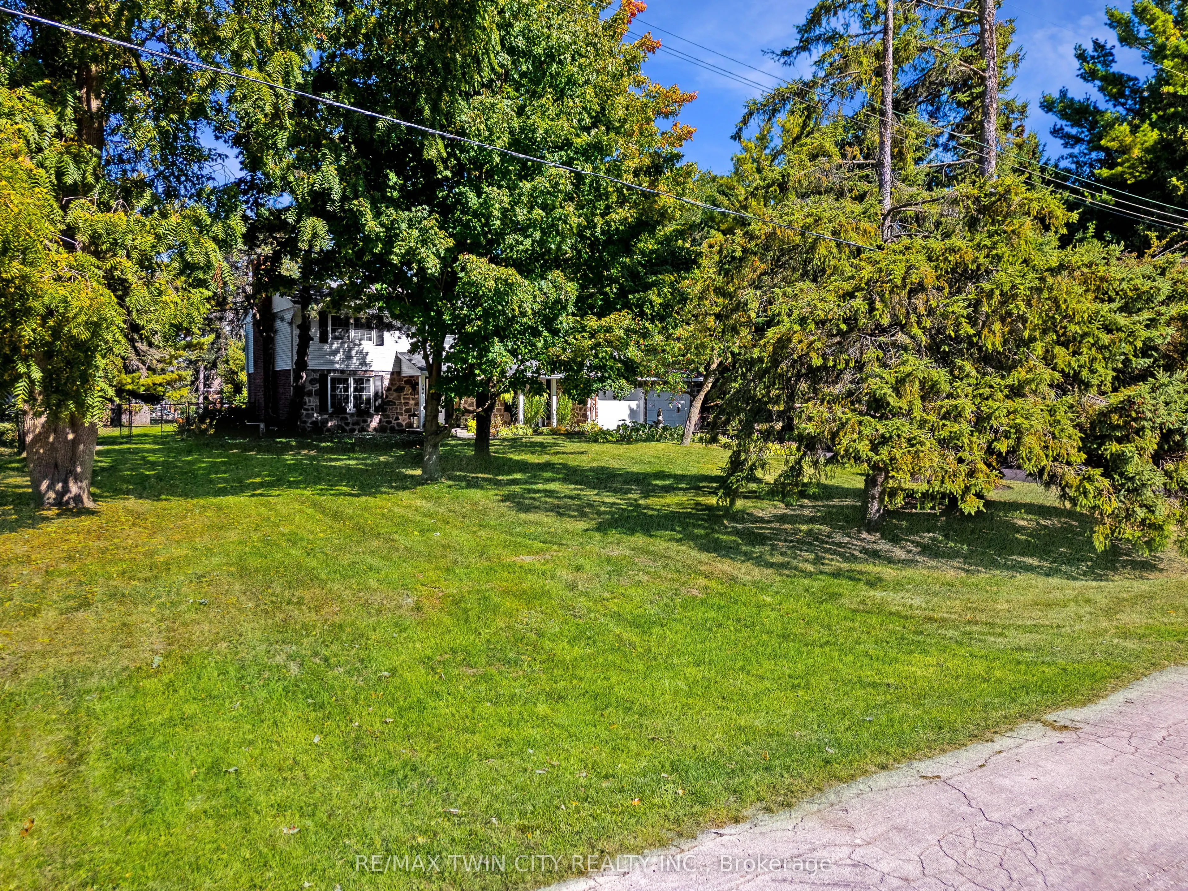 296 Edgehill Drive