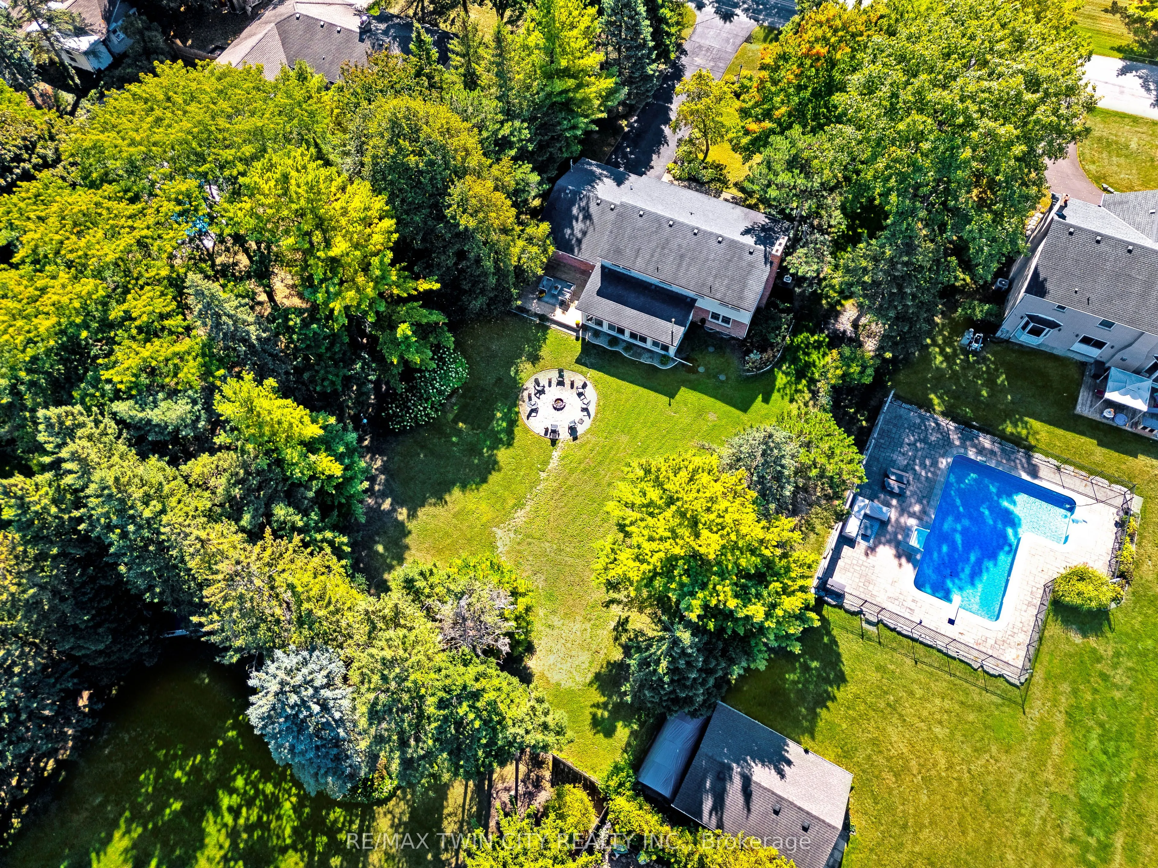 296 Edgehill Drive