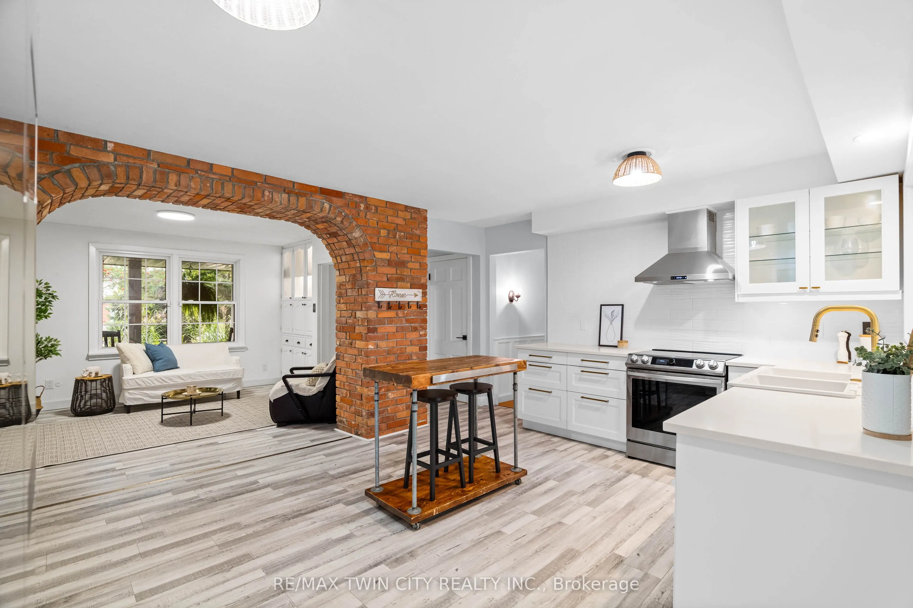 296 Edgehill Drive