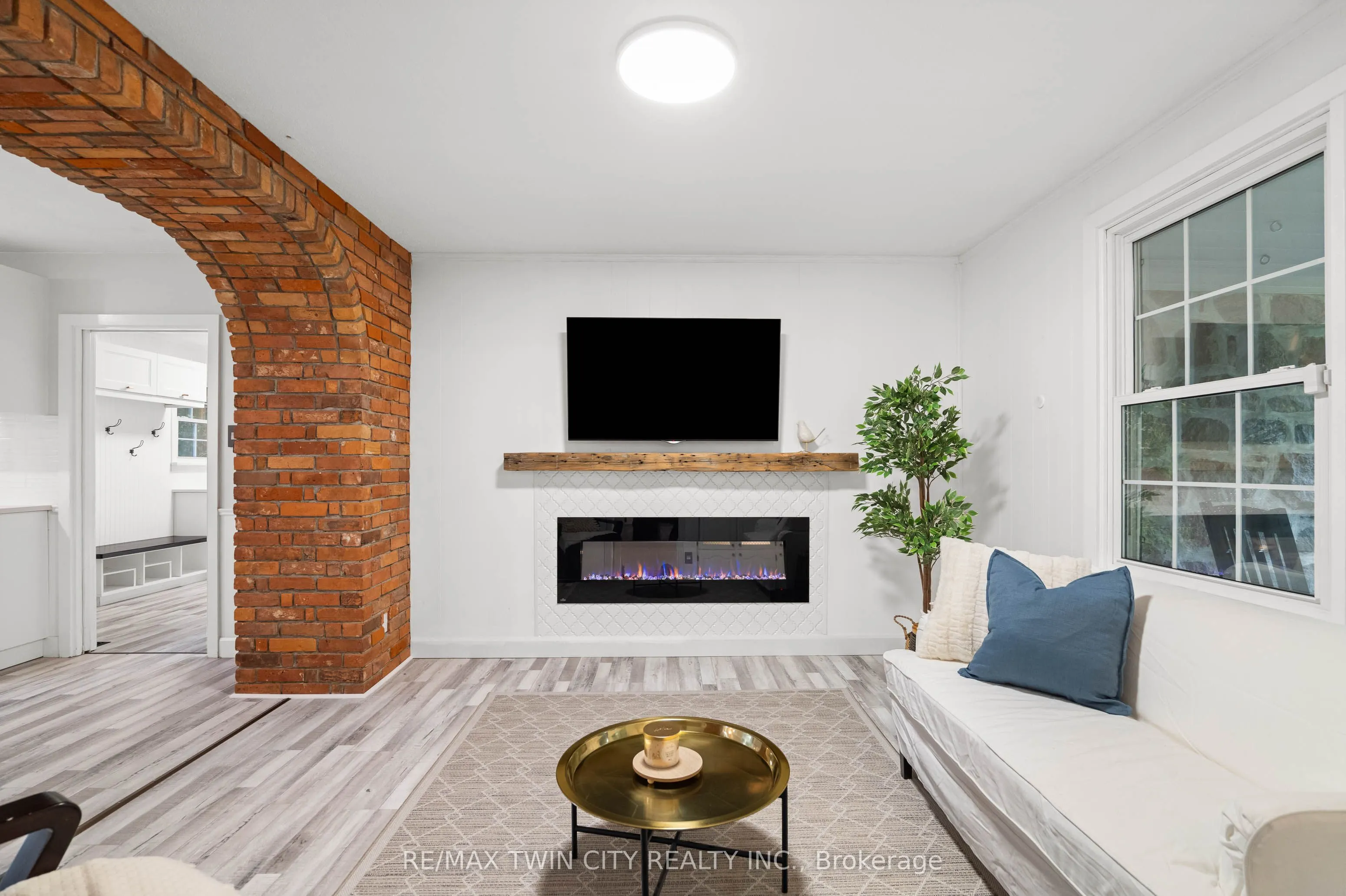 296 Edgehill Drive
