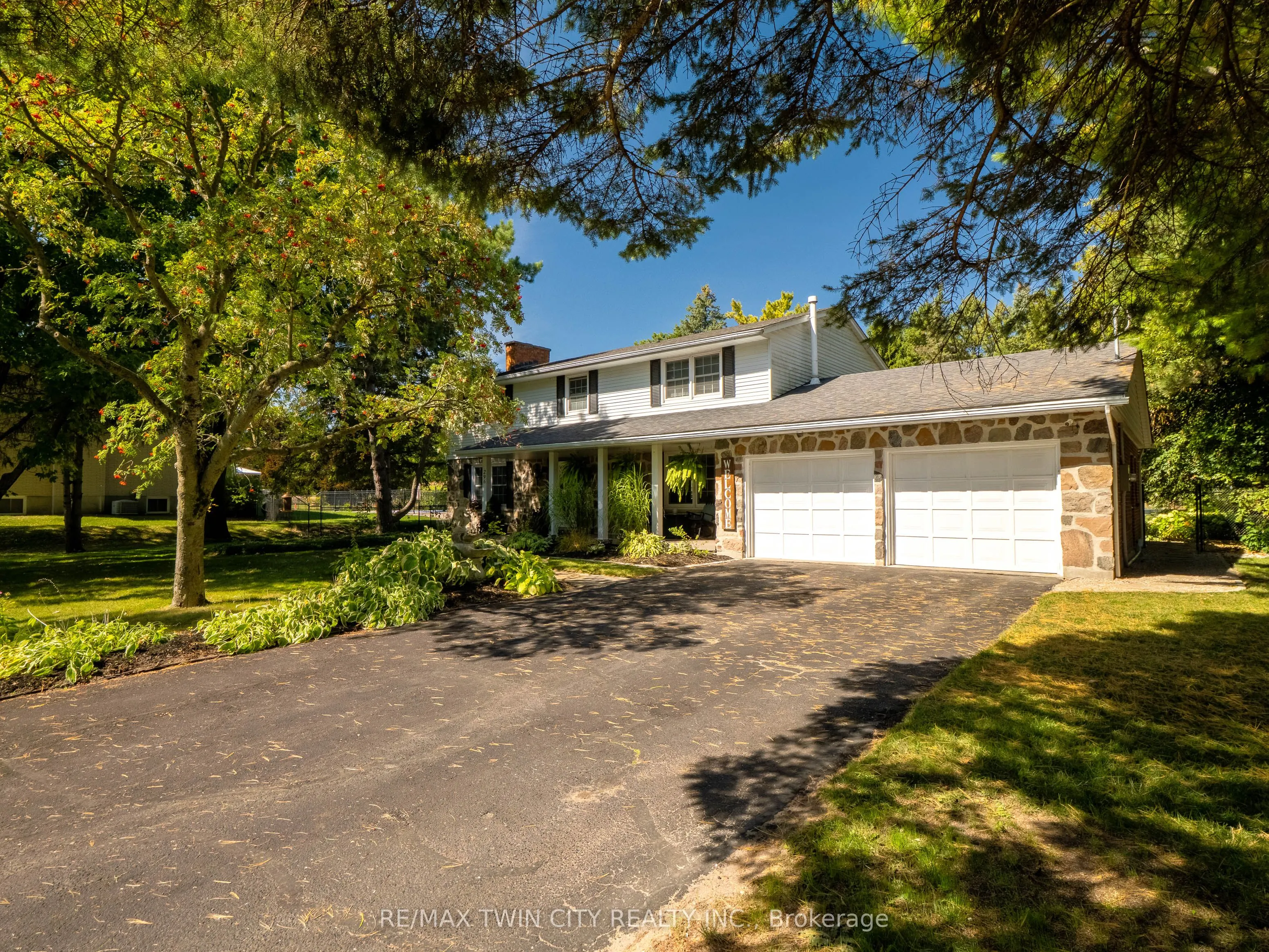 296 Edgehill Drive