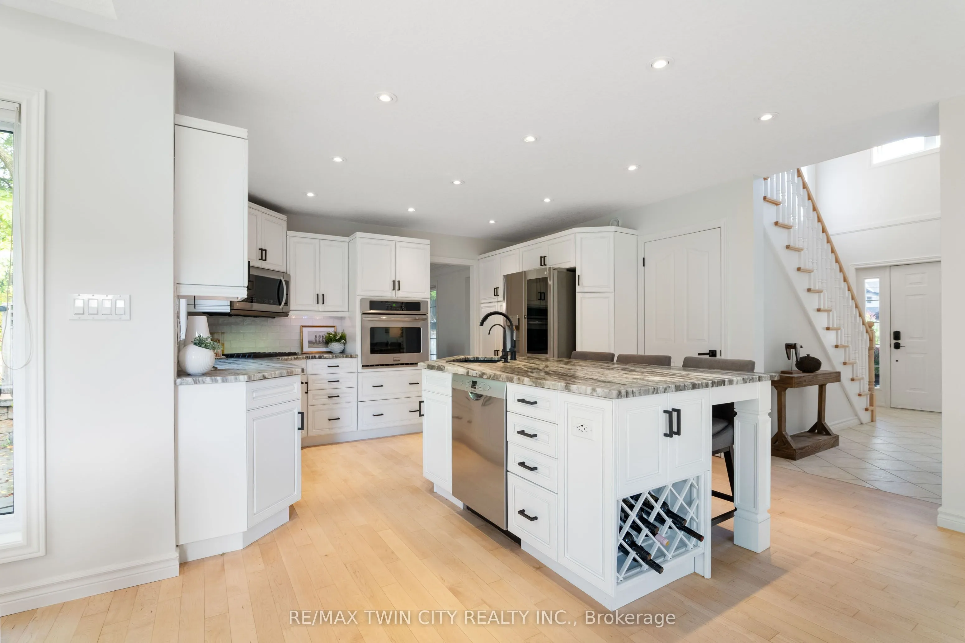 3224 Roseville Road