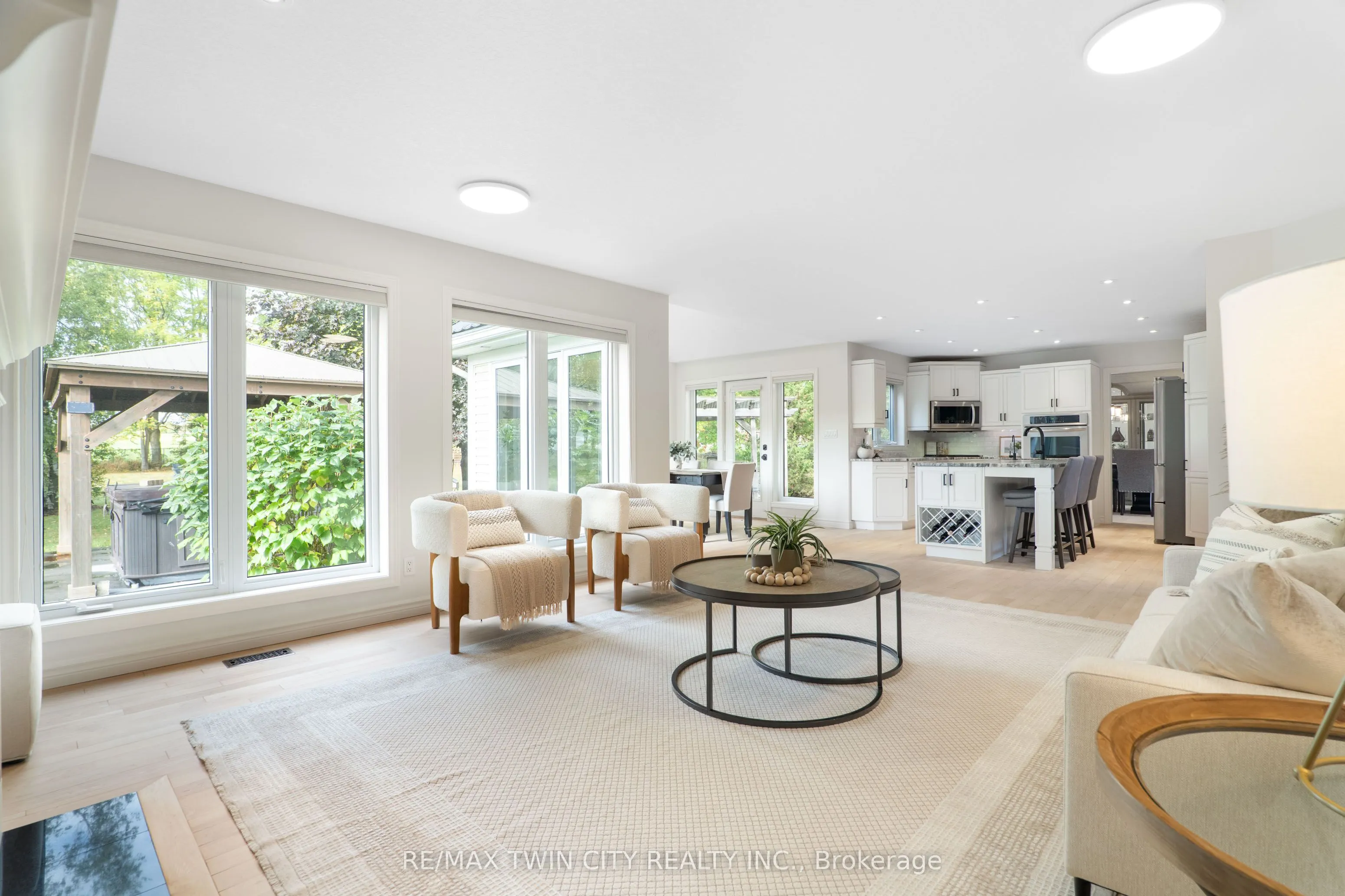 3224 Roseville Road