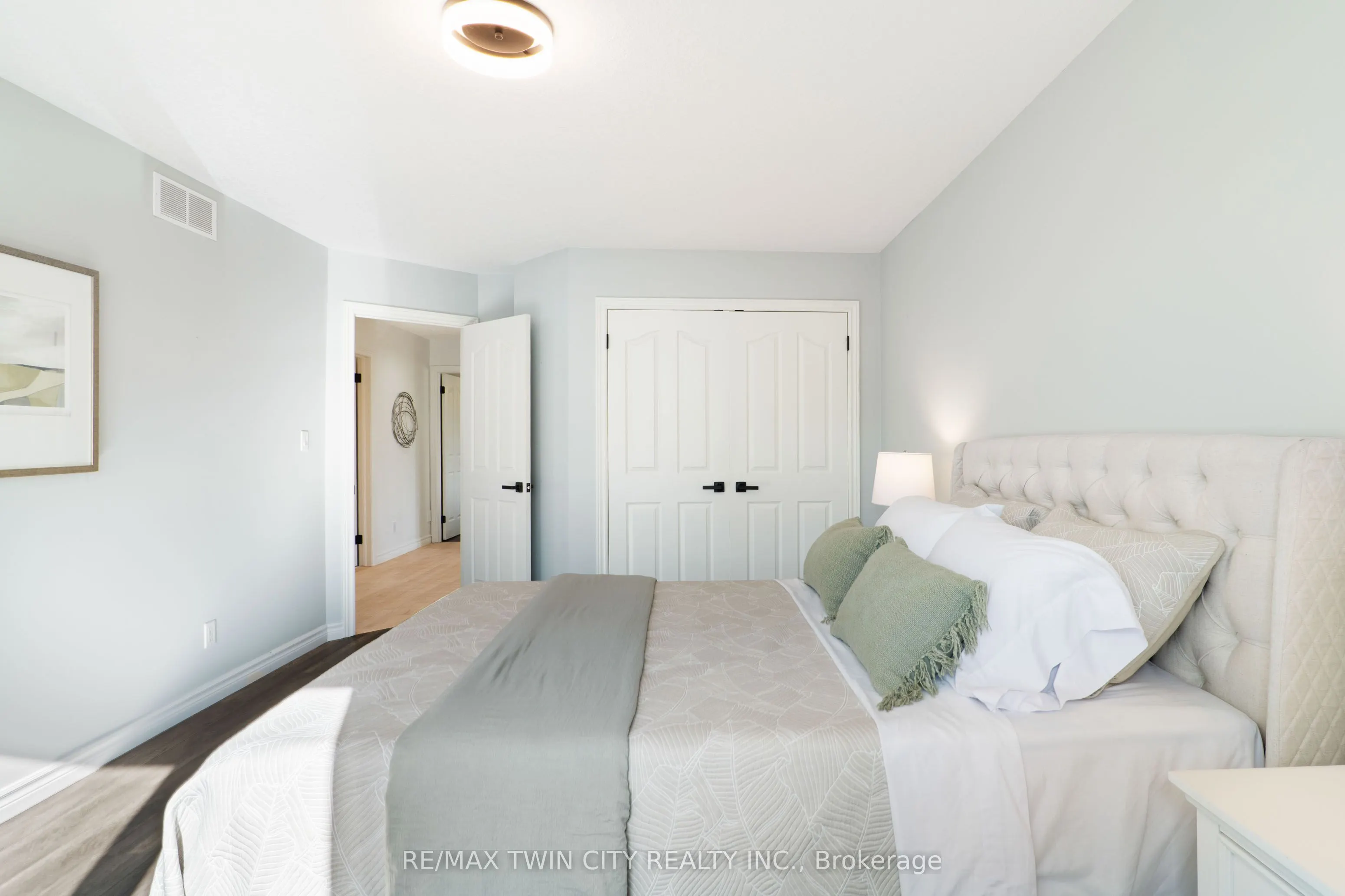 3224 Roseville Road