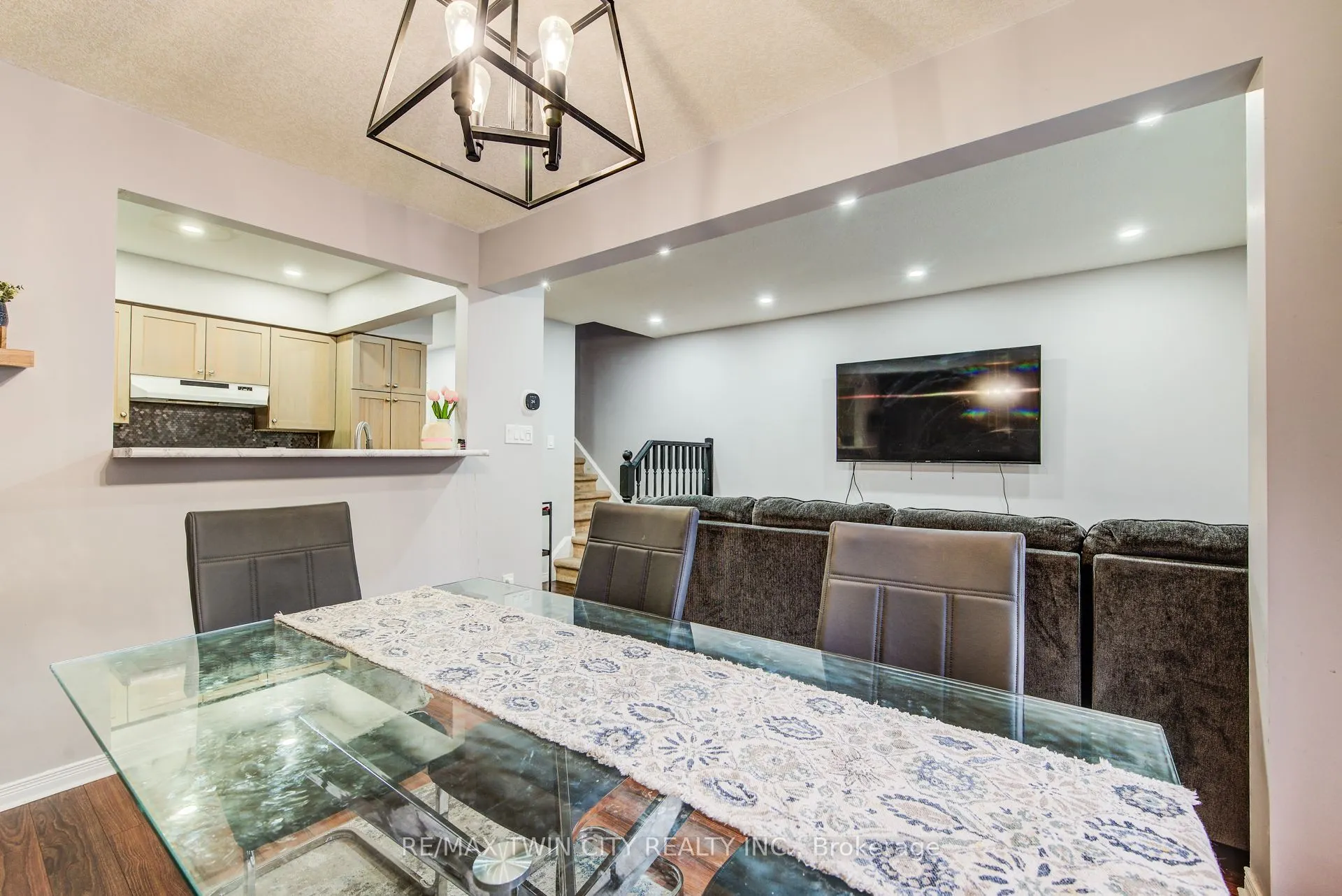 120 Dudhope Avenue #20