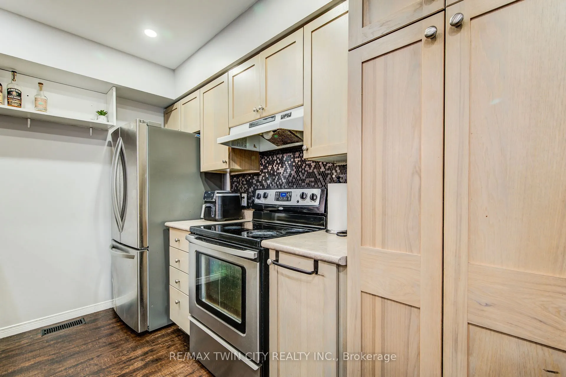 120 Dudhope Avenue #20