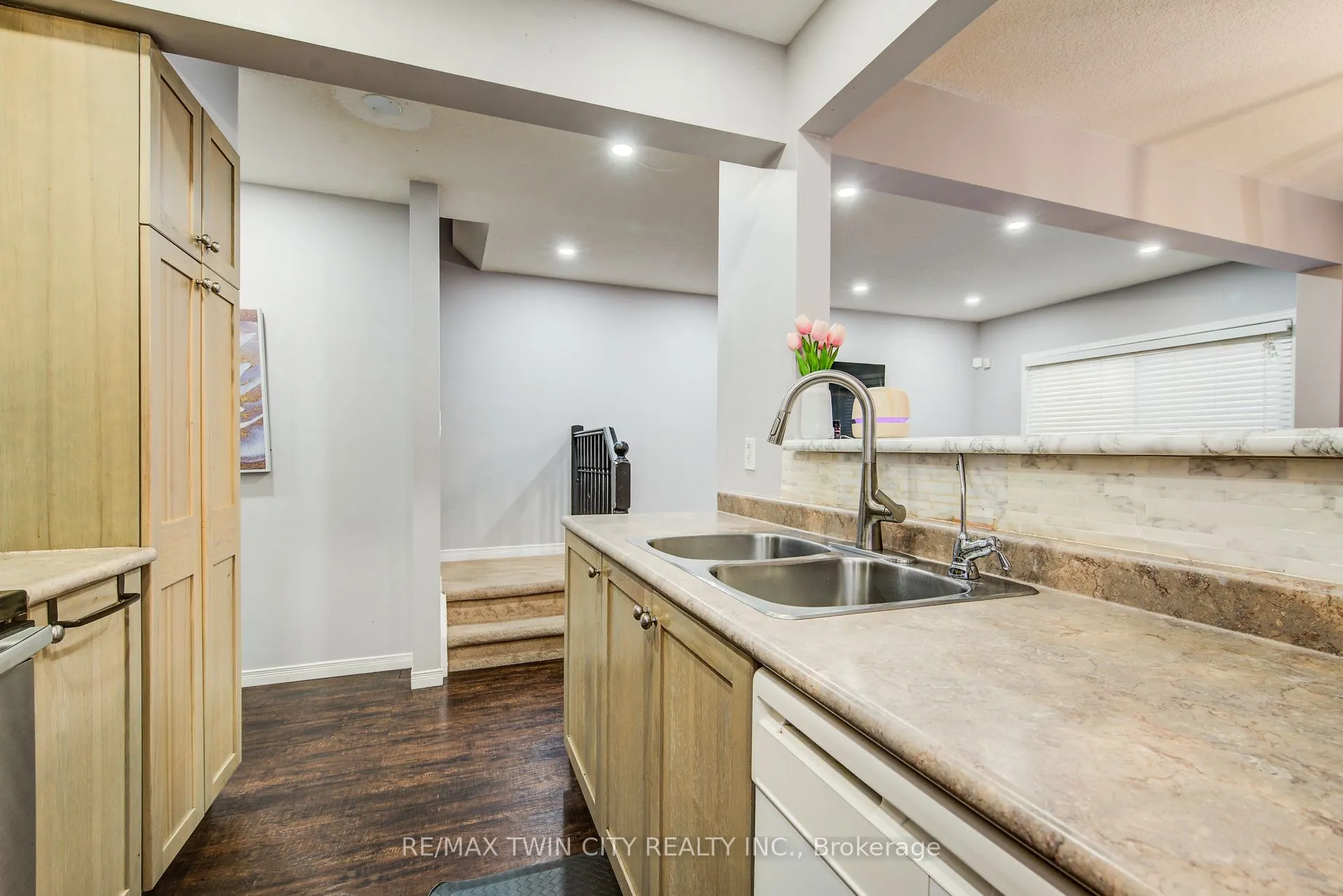 120 Dudhope Avenue #20